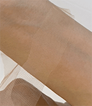 腕にのせた状態